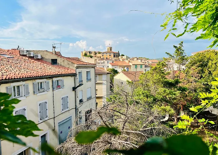Stud\'Istres - Centre-Ville, Parking, Renove, Clim, Wifi, 2 Personnes