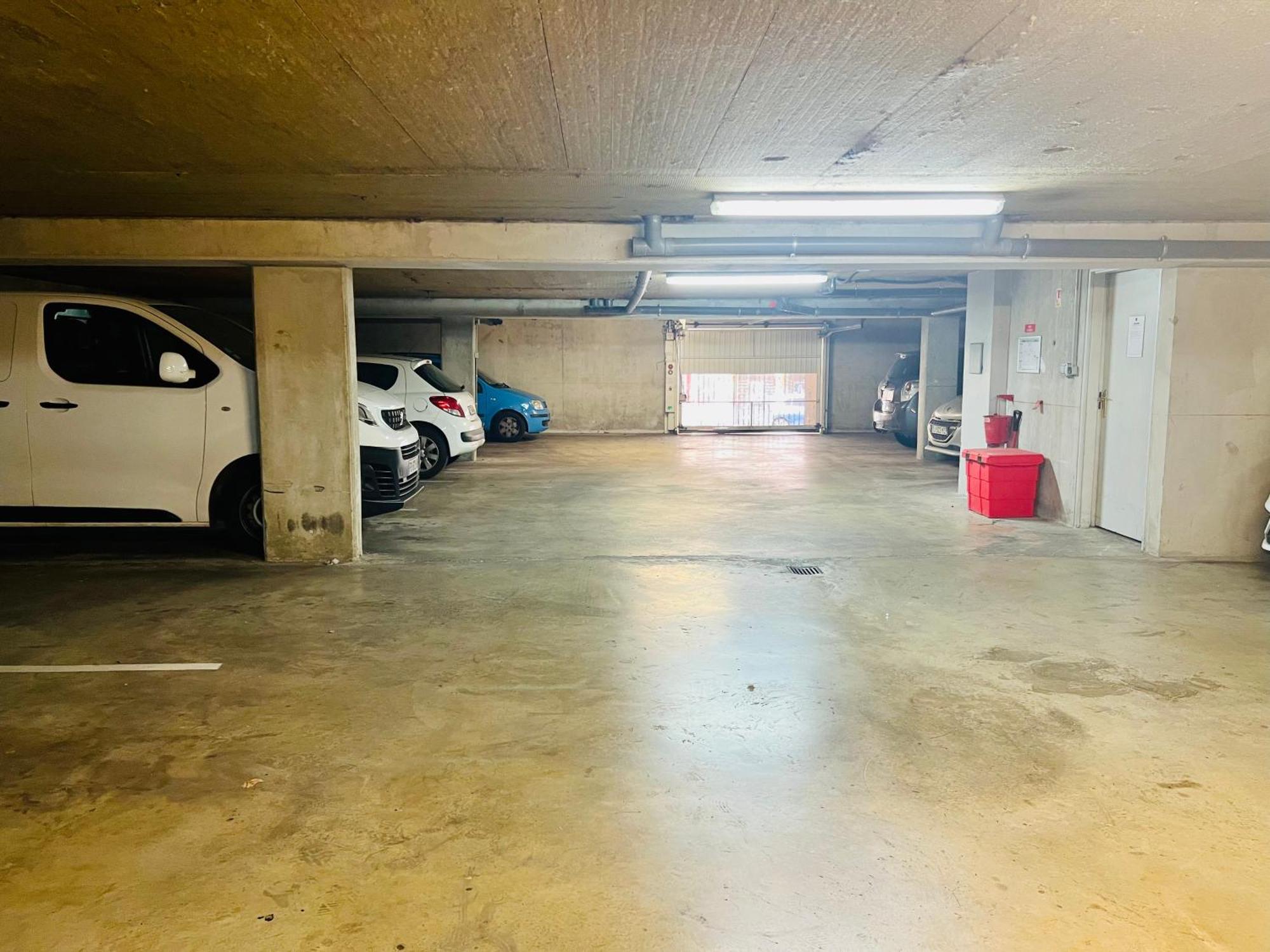Appartement Stud'istres - Centre-ville, Parking, Renove, Clim, Wifi, 2 Personnes