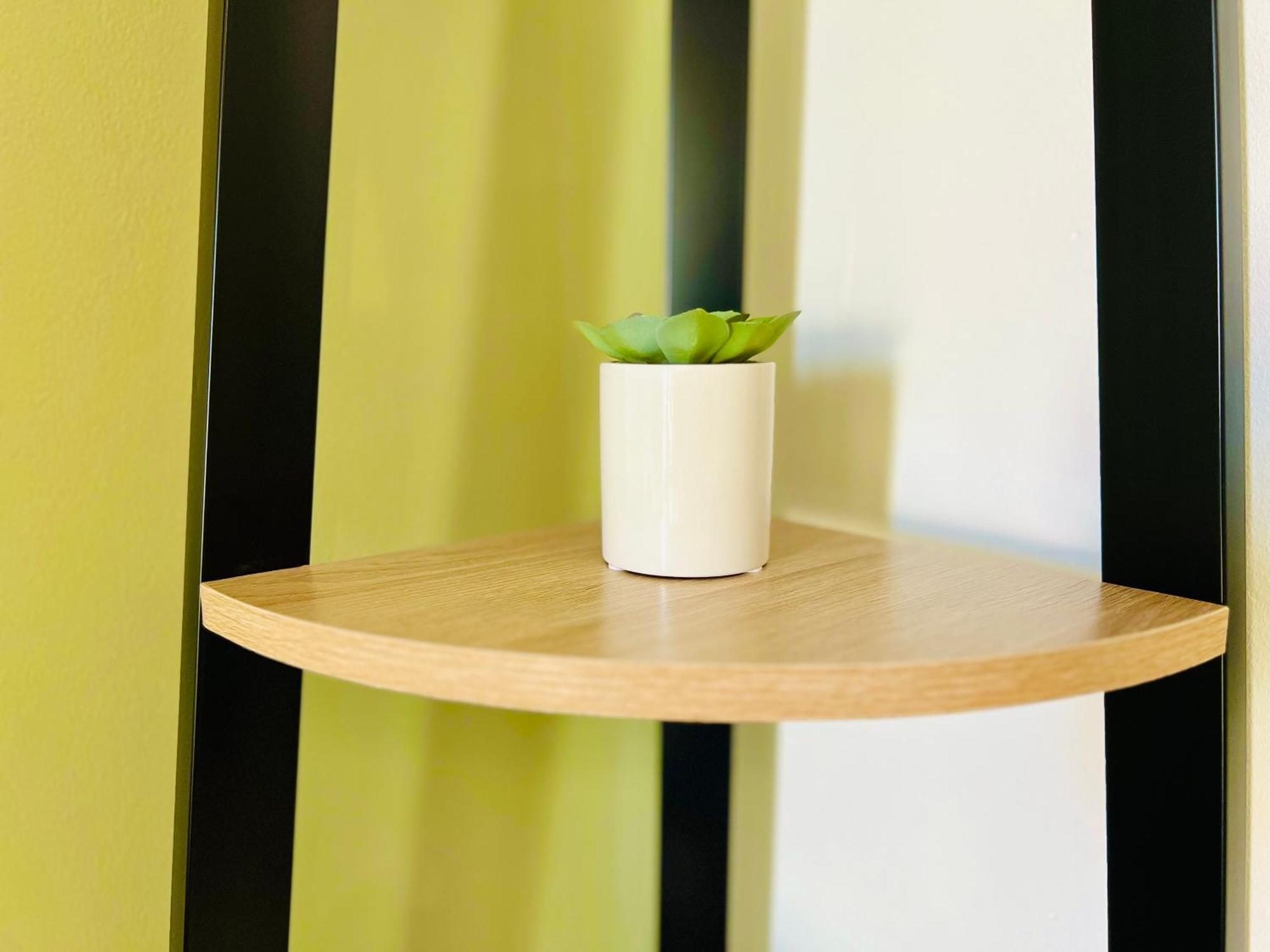 Stud'istres - Centre-ville, Parking, Renove, Clim, Wifi, 2 Personnes Appartement Istres