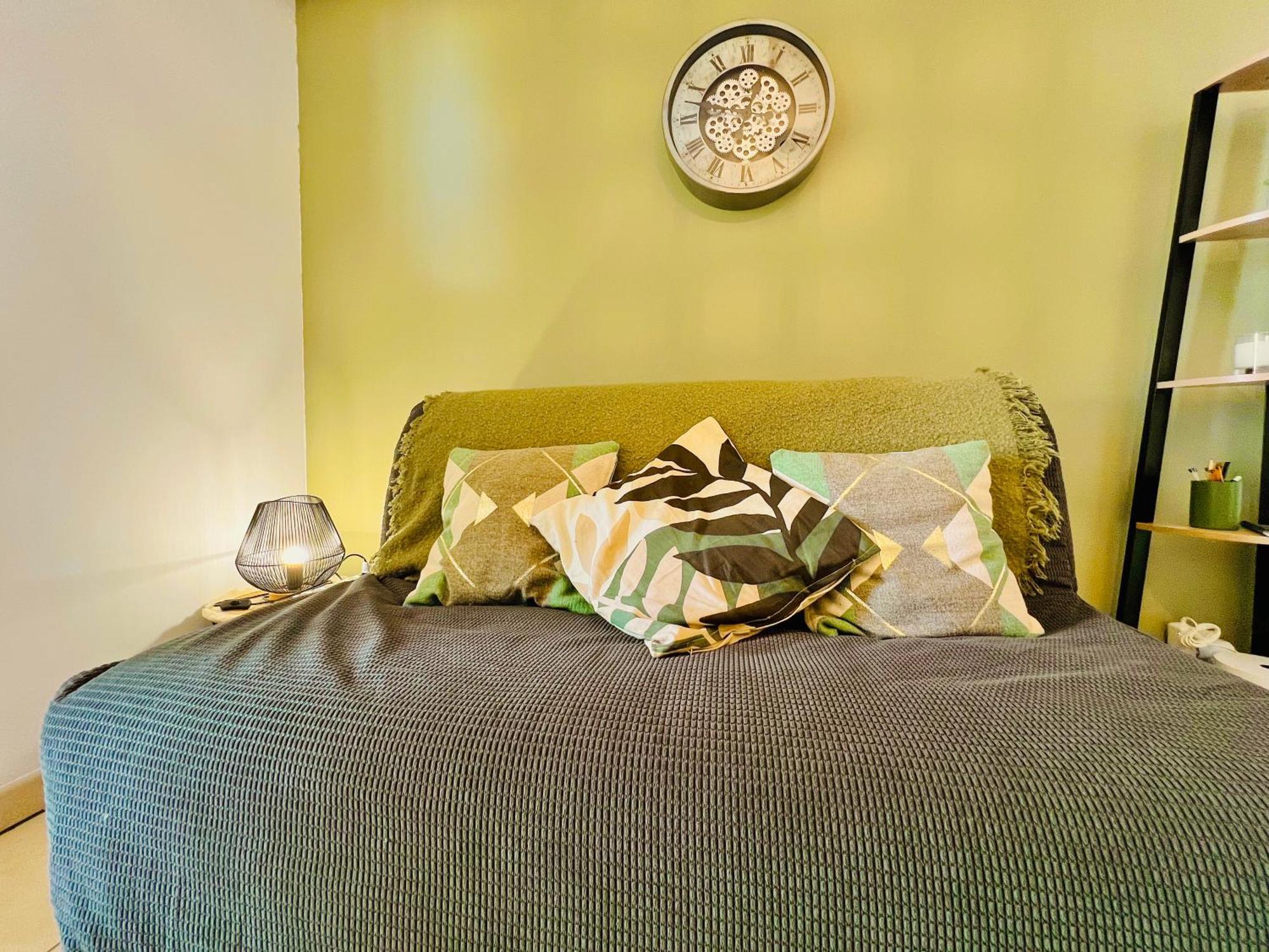 Stud'istres - Centre-ville, Parking, Renove, Clim, Wifi, 2 Personnes Apartment Istres