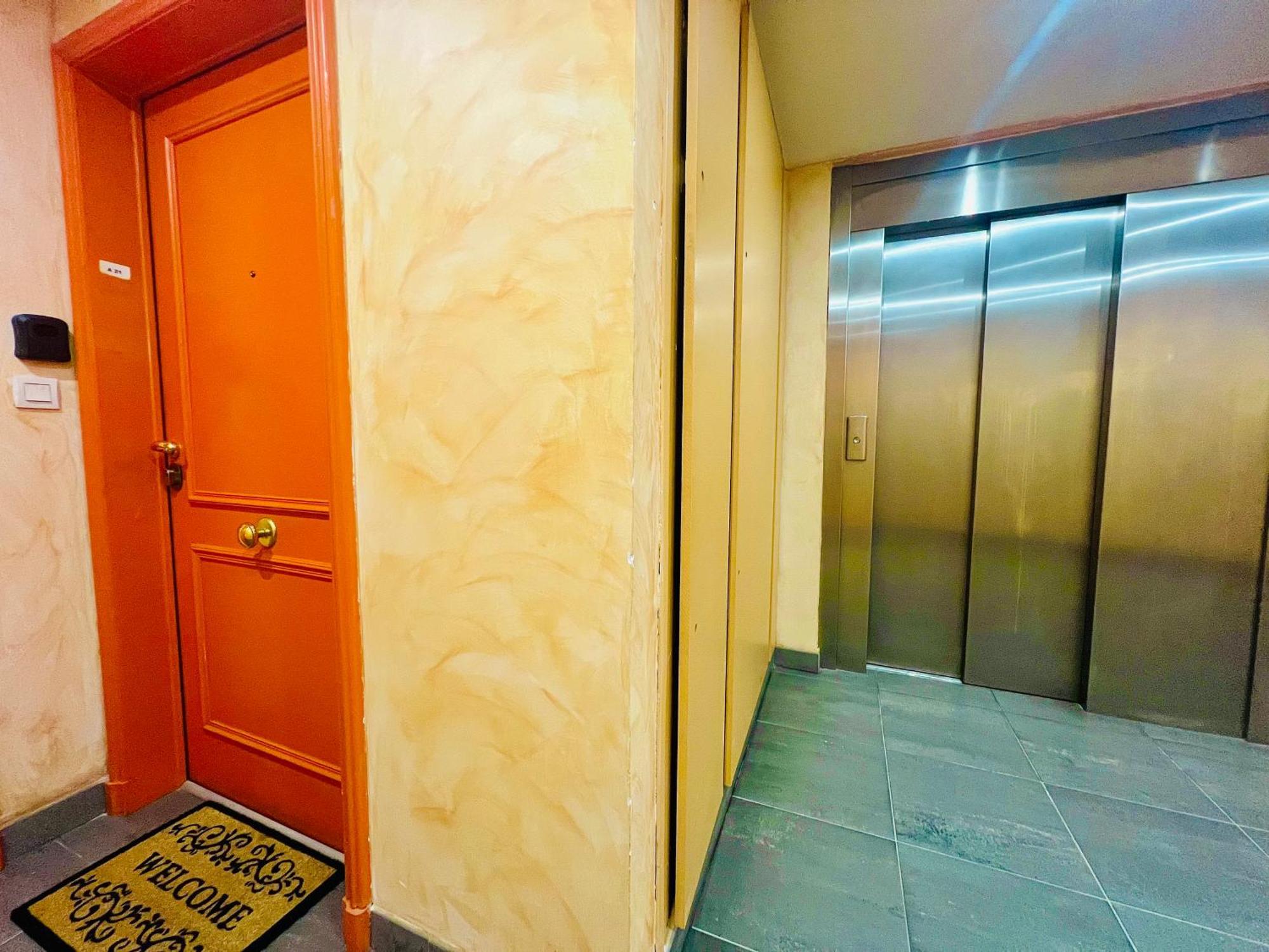 Apartment Stud'istres - Centre-ville, Parking, Renove, Clim, Wifi, 2 Personnes *